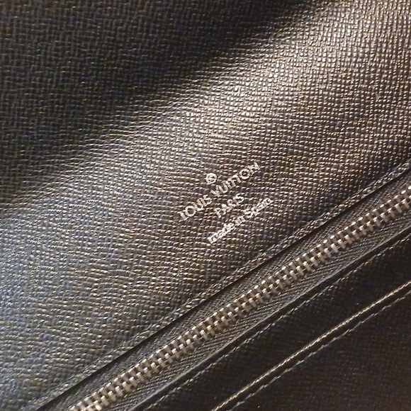 AUTHENTIC LOUIS VUITTON TAIGA SELENGA CLUTCH HAND BAG BLACK LEATHER - Picture 13 of 16